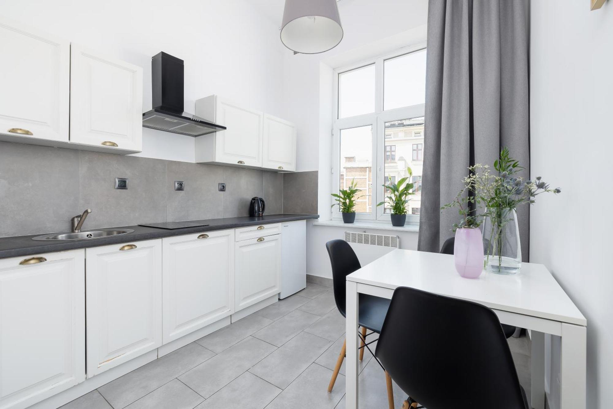 1-Bedroom Apartment - 65 Dluga Street Cracovia Exterior foto